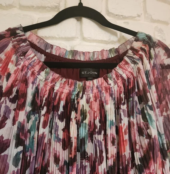 St.John Burgundy Floral Pleated Women's Top Long Sleeve - Multicolor Sz L - Picture 2 of 10